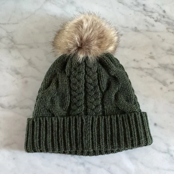 Pendleton Wool Beanie with Pom-Pom - Picture 3 of 4